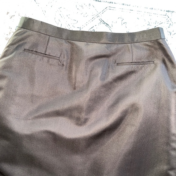 EQ-IQ 100% silk pencil skirt (4/XS) EUC, with pockets, in chocolate. - Picture 5 of 12